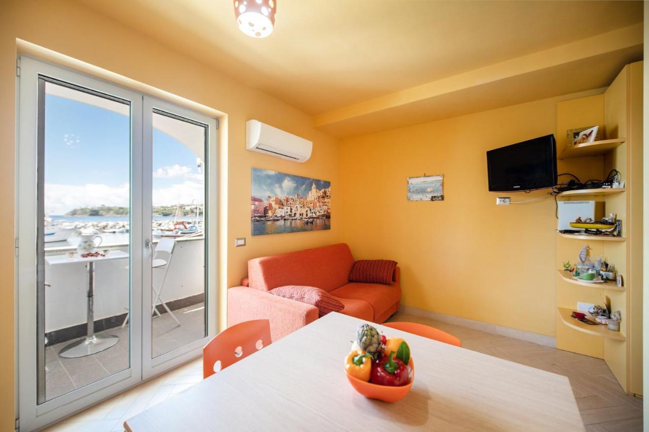 Casa Cinzia In Marina Di Corricella Villa Procida Exterior photo