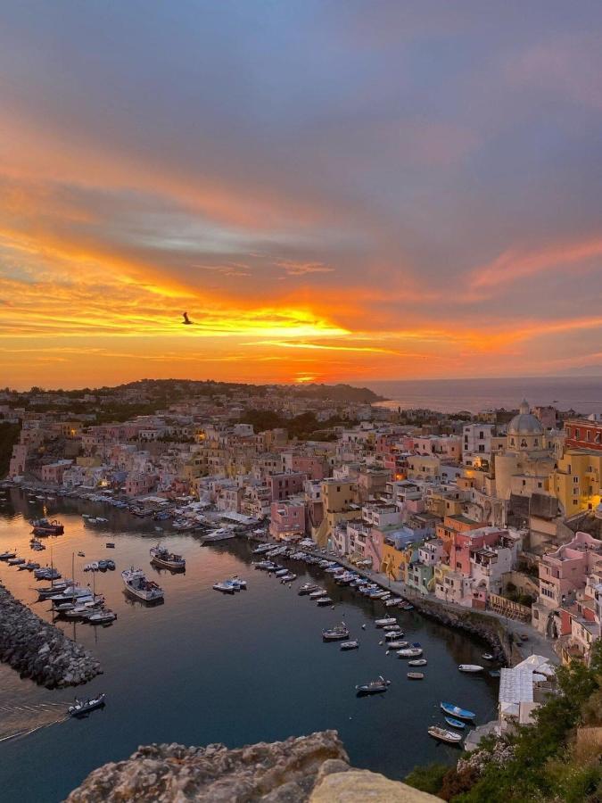 Casa Cinzia In Marina Di Corricella Villa Procida Exterior photo